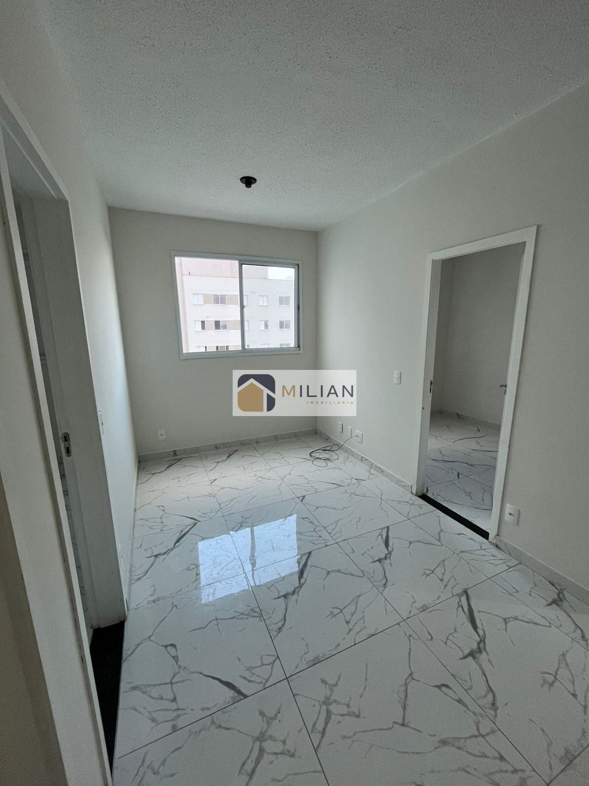 Apartamento em Ferraz de Vasconcelos - Vila Romanópolis