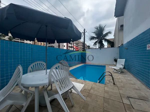 Sobrado de condomínio à venda com 02 dormitórios, 70 m² e lazer, próximo à praia das Astúrias, Guarujá/SP.