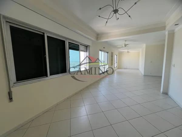 Apartamento em Guarujá - Pitangueiras