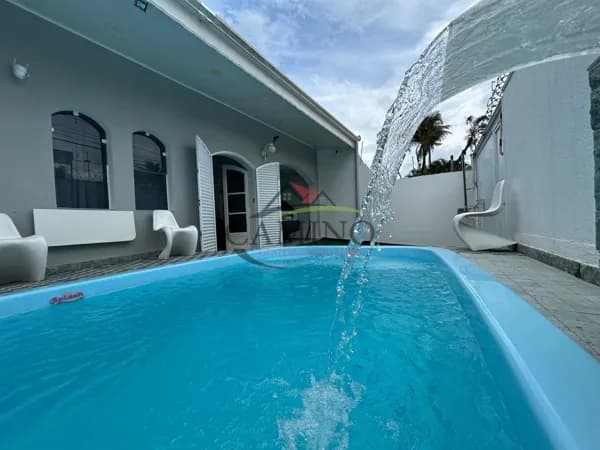 Casa aconchegante 3 dormitórios (sendo 1 suite);
