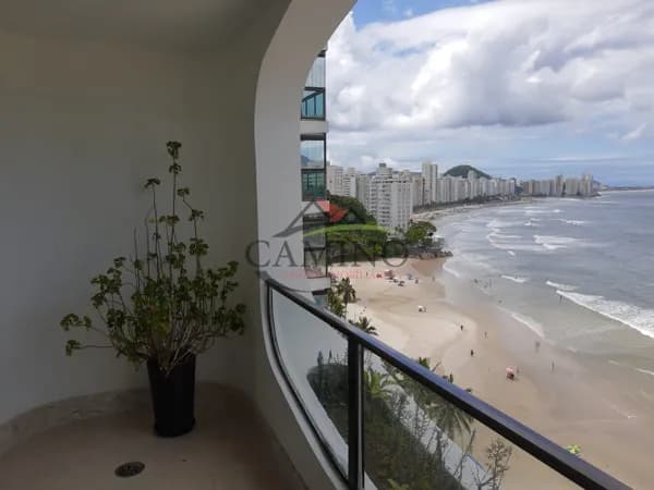 Apartamento 4 Dormitórios (3 Suítes) -Frente para o mar na Praia das Astúrias