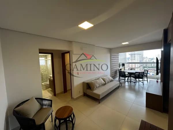 Apartamento à venda com 80 m2, de 2 dormitórios (1suite), sala ampla, 2 banheiros, área de serviço, e valzer completo. há 600 m da praia da Enseada, Guarujá/SP.
