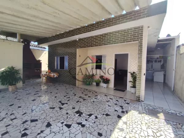 Casa individual térrea Amplo Quintal