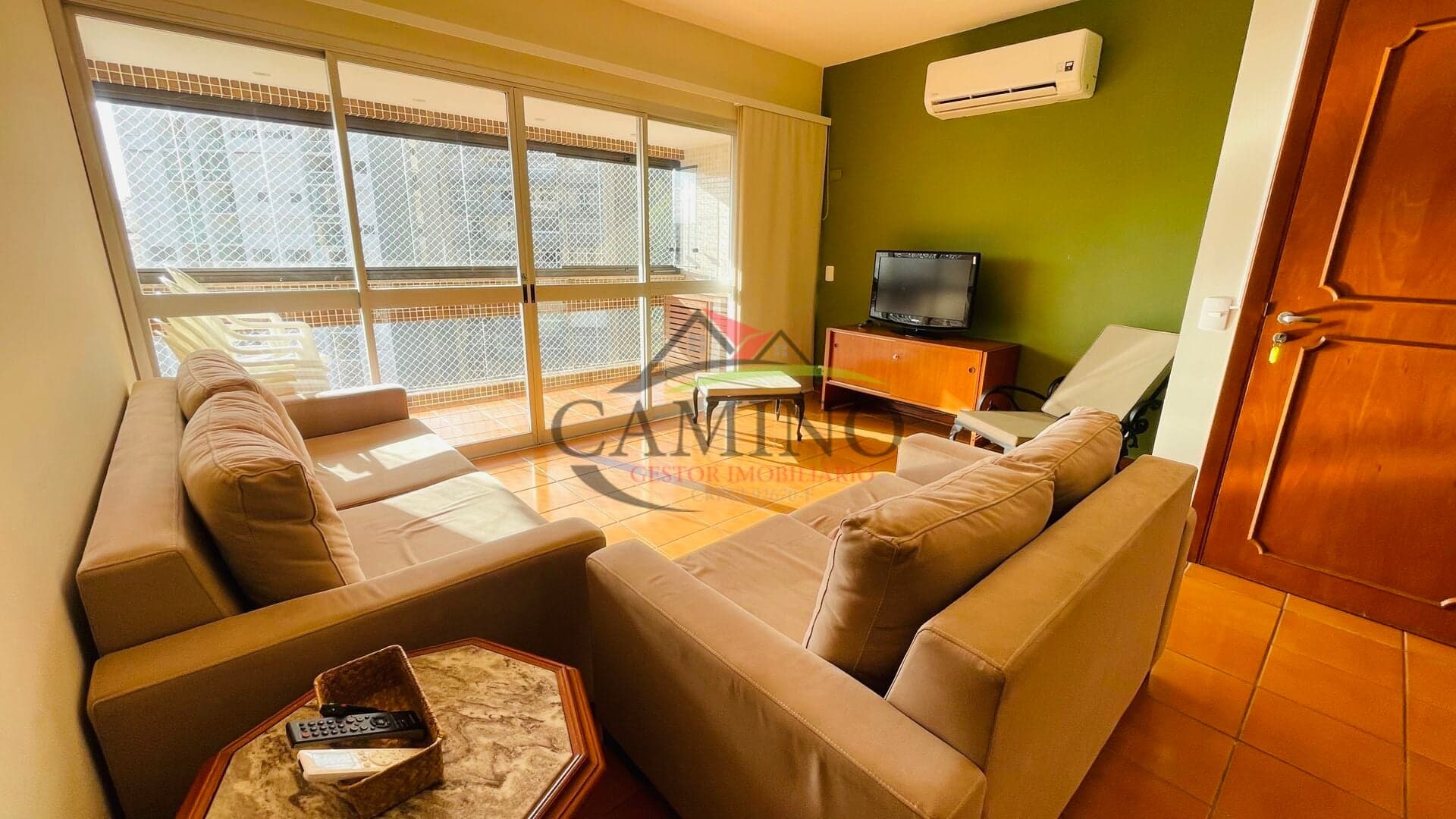 Apartamento frente mar na Praia da Pitangueiras, Guarujá/SP