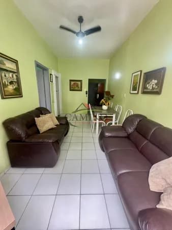 Apartamento de 02 dormitórios, à venda com 60 m², próximo à praia das Pitangueiras, Guarujá/SP.