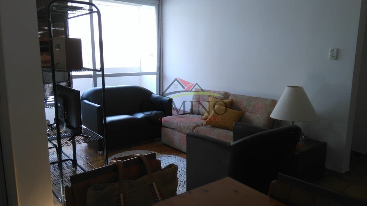 Apartamento á venda com 03 dormitórios, 80 m², próximo à praia da Enseada, Guarujá/SP