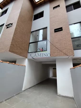 CASAS NOVAS TRÍPLEX – 500M DA PRAIA DA ENSEADA – GUARUJÁ/SP