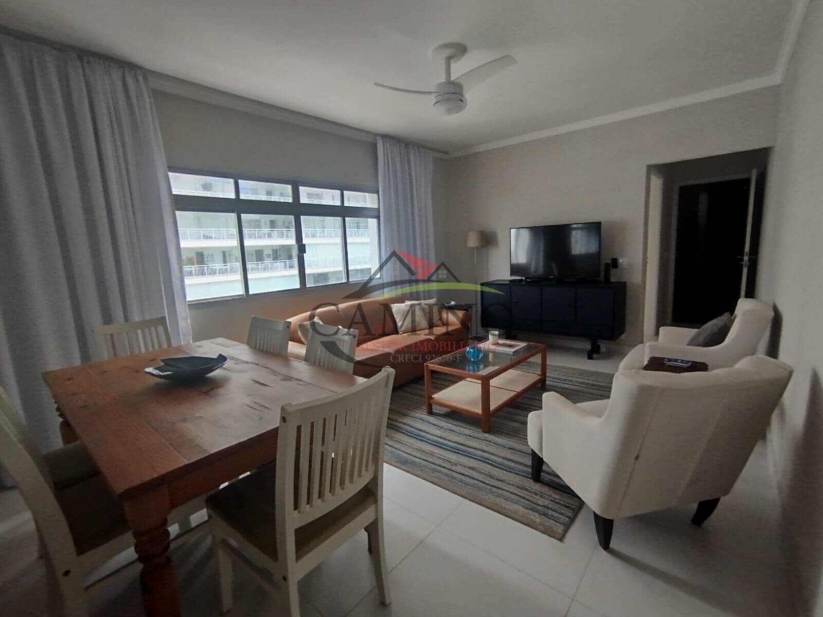 Apartamento à Venda nas Astúrias – 2 Dormitórios – 1 Quadra da Praia