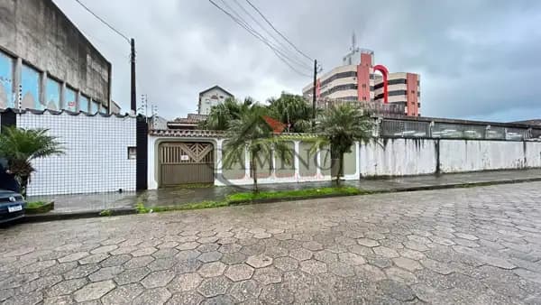 🏡 CASA PARA LOCAÇÃO 3 DORMITÒRIOS – AVENIDA PRESIDENTE KENNEDY | GUARUJÁ/SP 🏡