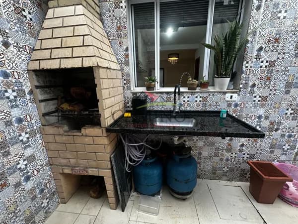 Casa Sobrado, mobiliado, 2 dormitórios, 70m², sala com 2 ambientes em Vilage no Perequê no Guarujá/SP