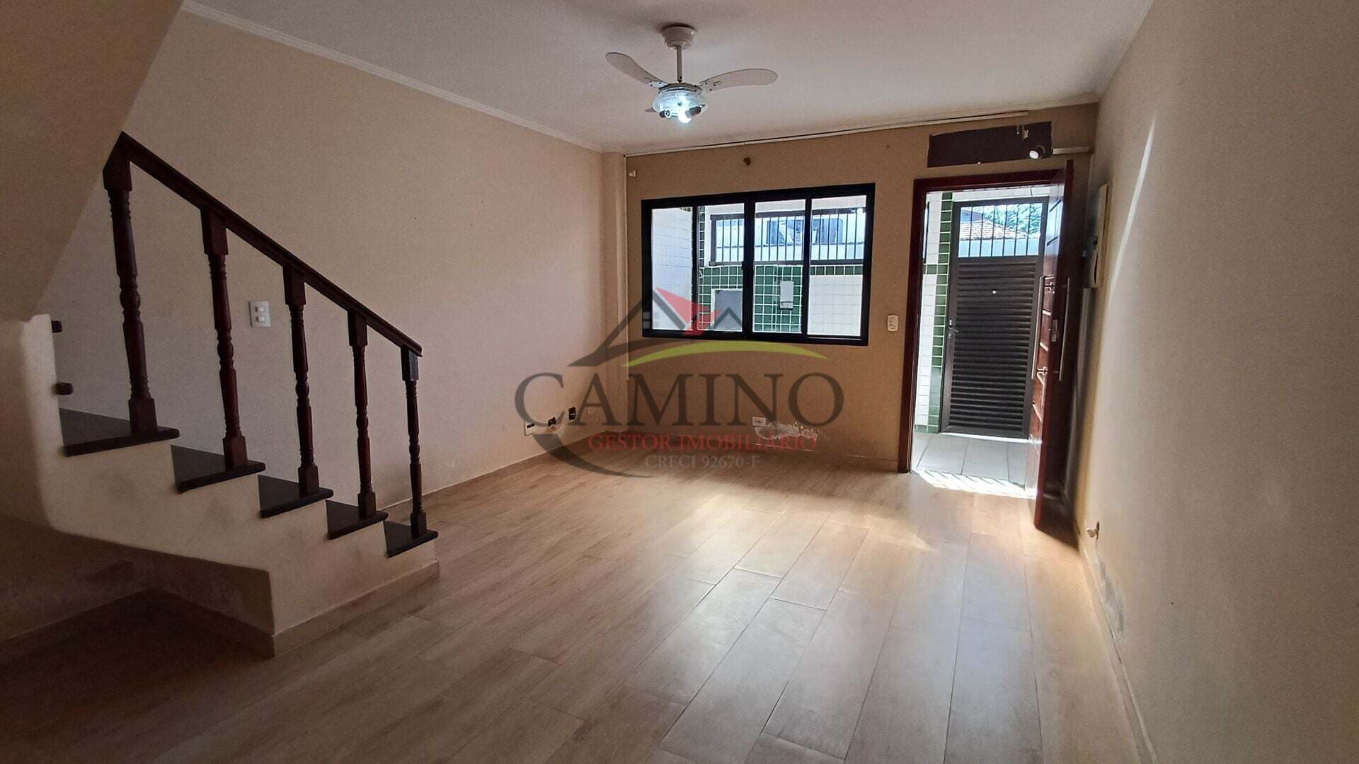 Sobrado Geminado à Venda – Próximo à Av. Adhemar de Barros – Guarujá/SP