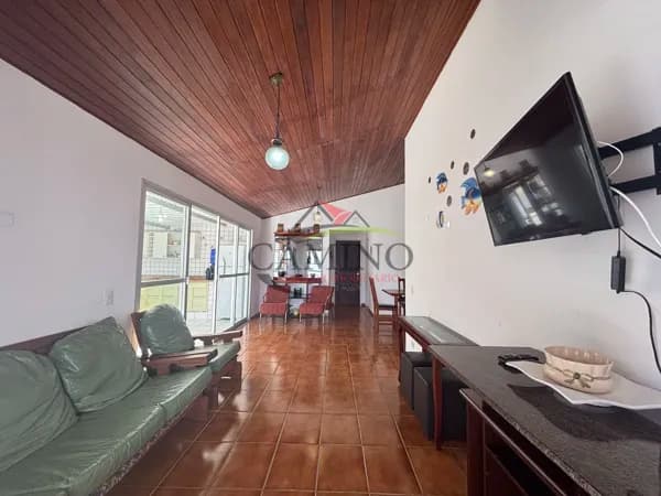 Cobertura à venda com 3 dormitórios (1suite) +1, 188 m², a 200 m da praia da Enseada, Guarujá/SP.