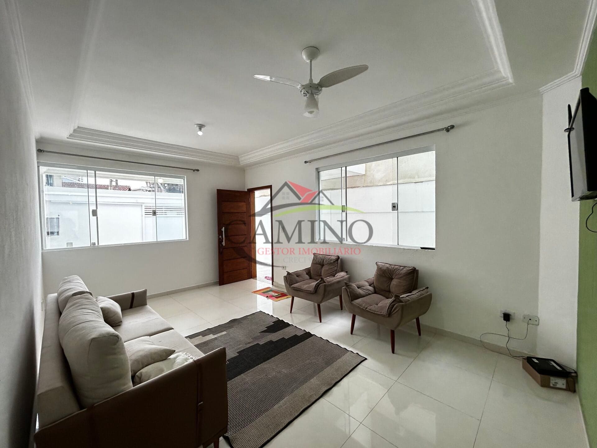 SOBRADO GEMINADO À VENDA – 900 METROS DA PRAIA DAS ASTÚRIAS – GUARUJÁ/SP