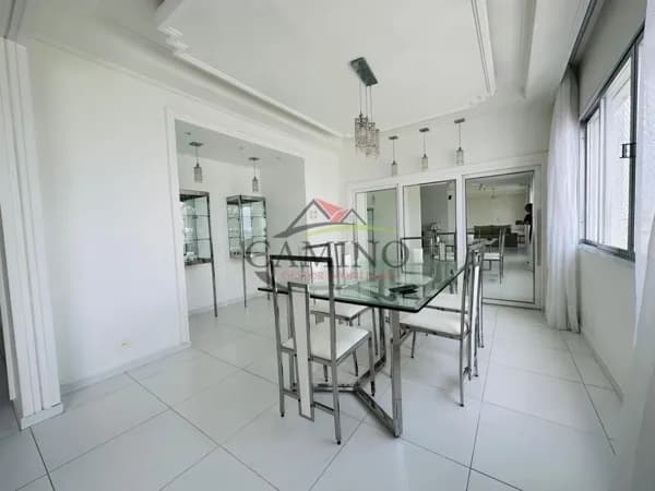 Apartamento em Guarujá - Pitangueiras