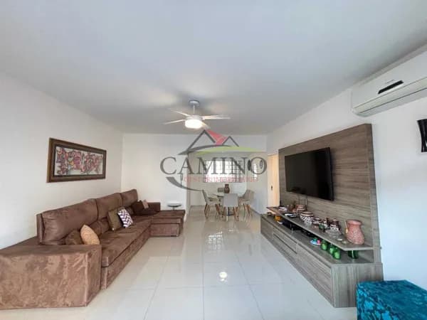 Apartamento de 03 dormitórios (01 suite), Sala ampla para 02 ambientes com sacada vista mar, Pitangueiras, Guarujá/SP.