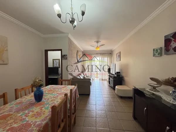 Apartamento à venda com 2 dormitórios (1 suíte), 64 m² próximo à praia do Tombo, Guarujá/SP.