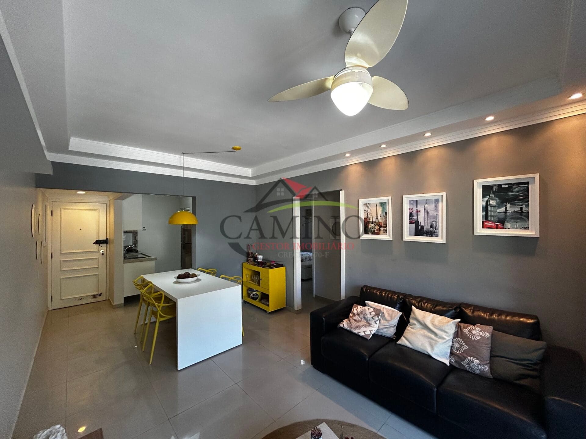 Apartamento com 3 dormitorios (1suite) +1, 123 m2, a venda próximo da praia da enseada, Guarujá/SP.