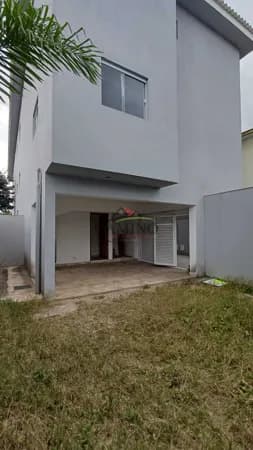 Sobrado TRIPLEX