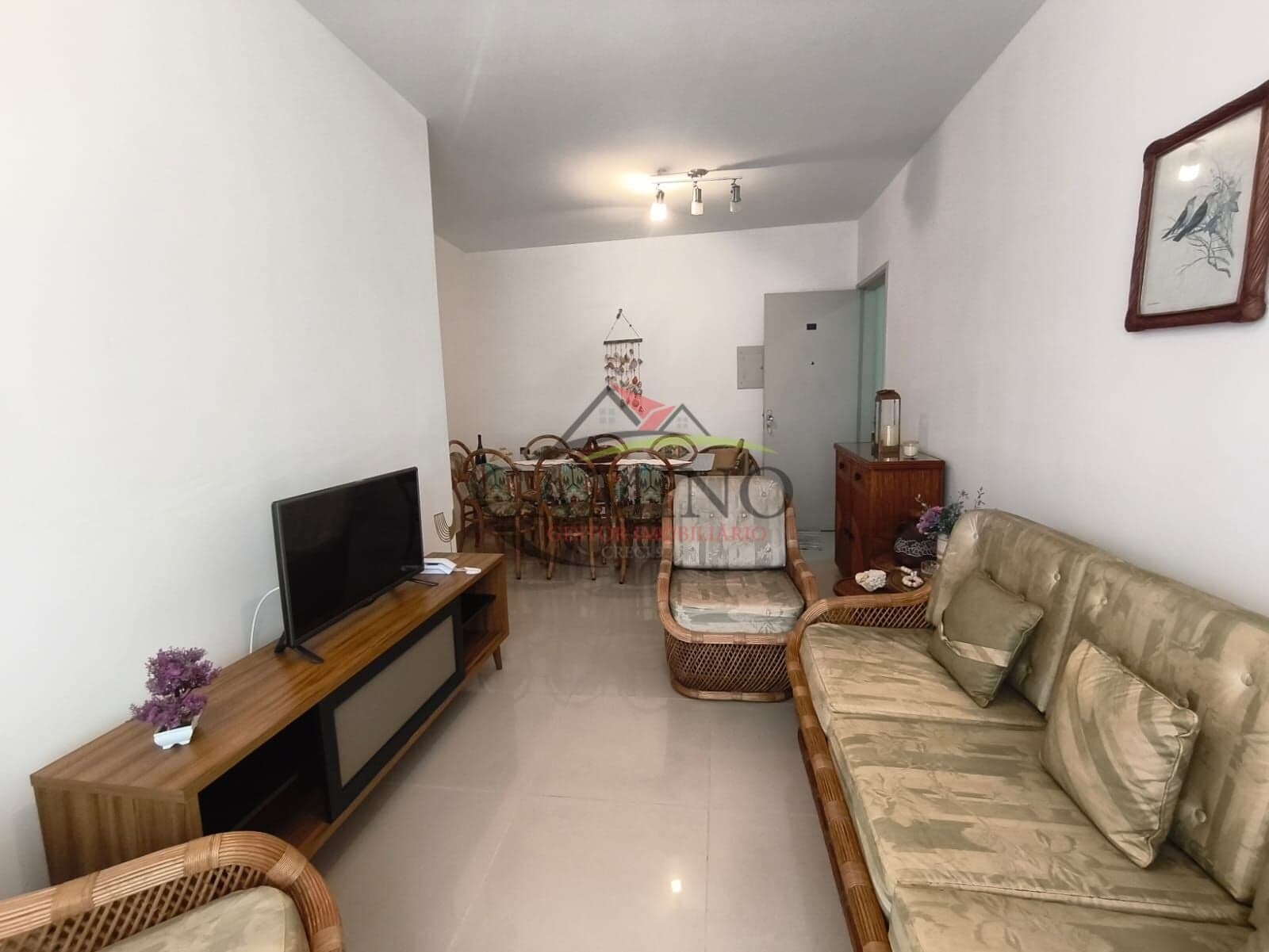 Apartamento 2 dormitórios, com sacada à Venda na Enseada - Guarujá – SP