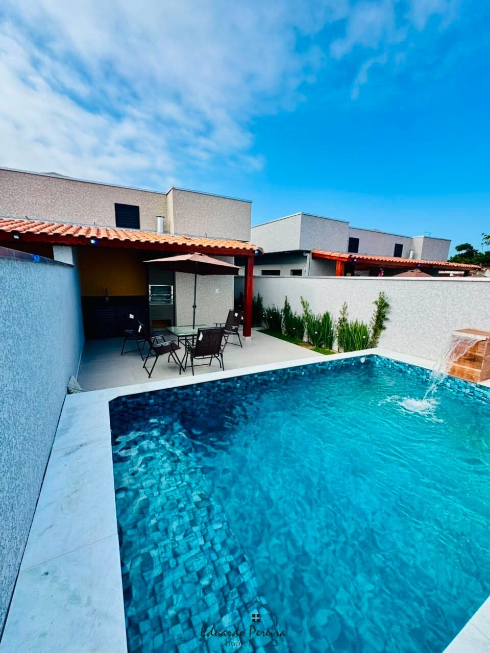 🏡 CASA À VENDA APENAS 400 METROS DA PRAIA COM PISCINA E CHURRASQUEIRA | ITANHAÉM – BAIRRO JAMAICA