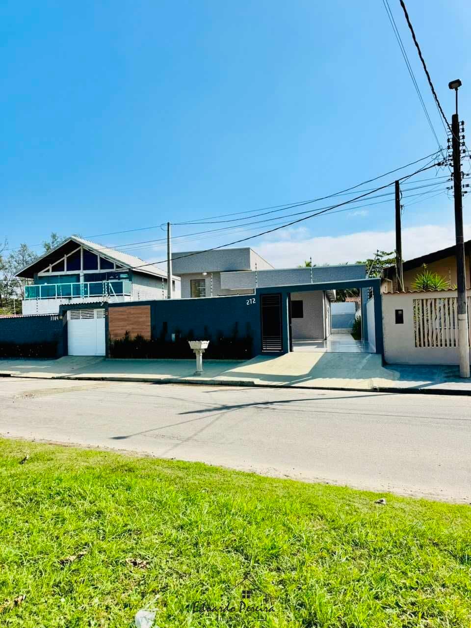🌊🏡 OPORTUNIDADE EXCLUSIVA – CASA FRENTE MAR NO BOPIRANGA EM ITANHAÉM! 🌴