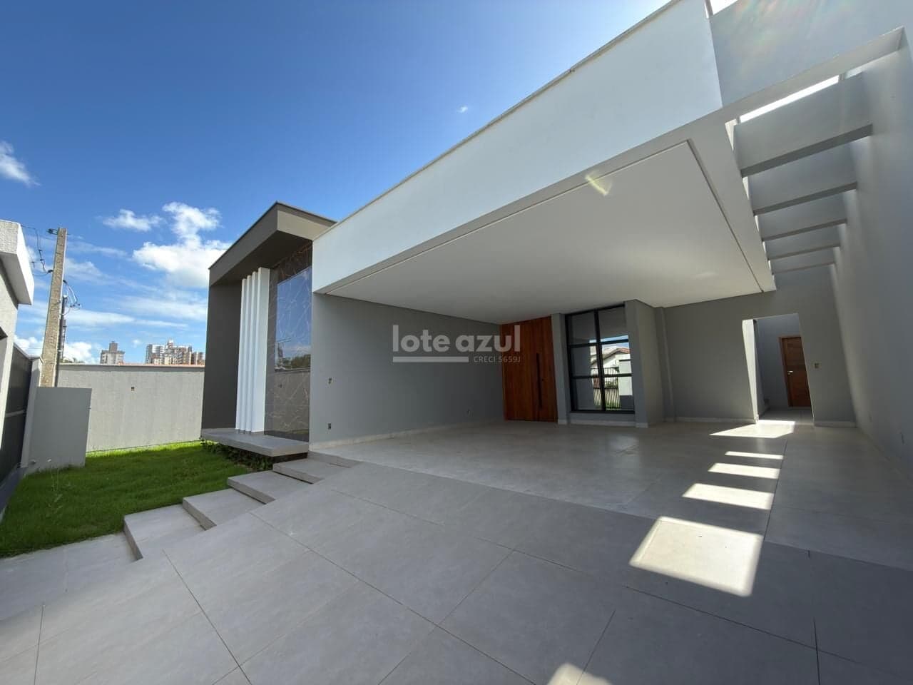 Casa Alto Padrão com Piscina - Tubarão/SC