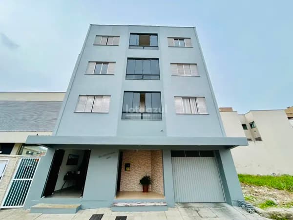 Edificio Crysthian Pool