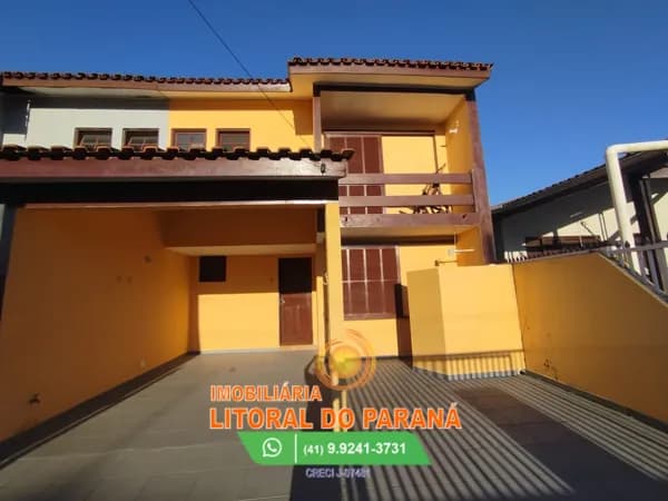 SOBRADO COM 3 QUARTO SENDO UMA SUÍTE.