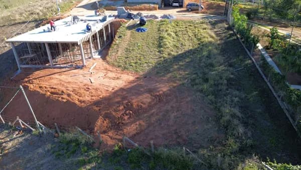 Terreno em condomínio no Bairro Campestrinho - Divinolândia/SP
