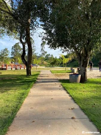Lote à venda no Condomínio Recanto das Cachoeiras, Chácara - MG / 446m²