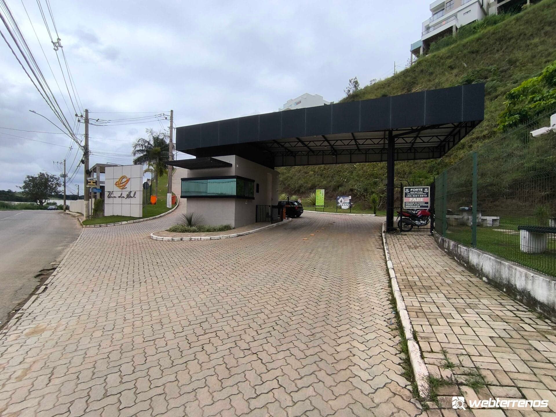 Lote à venda com 337m² no Condomínio Via do Sol - Juiz de Fora - MG