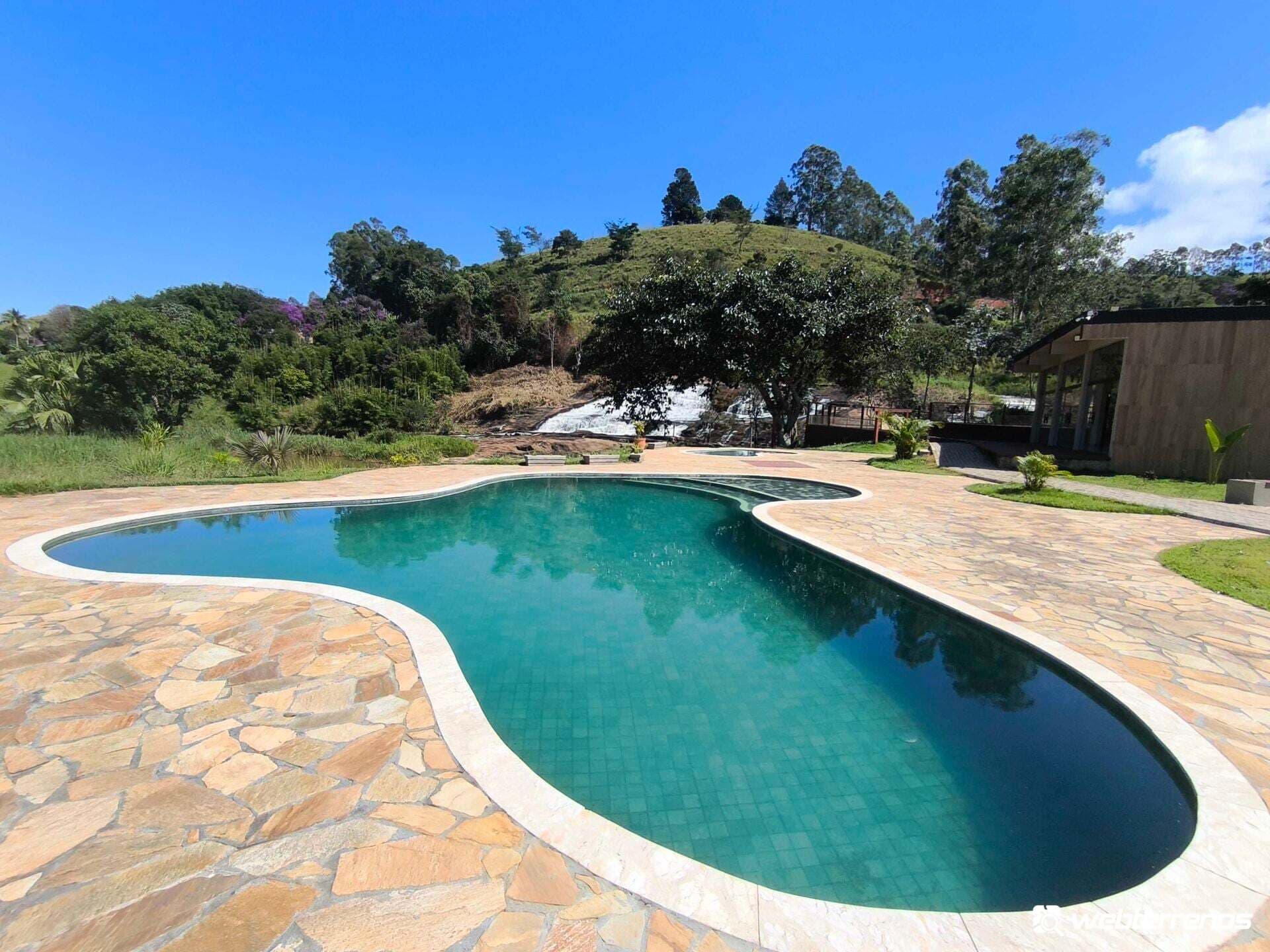 Lote no condomínio Recanto das Cachoeiras, Chácara-MG / 354m²