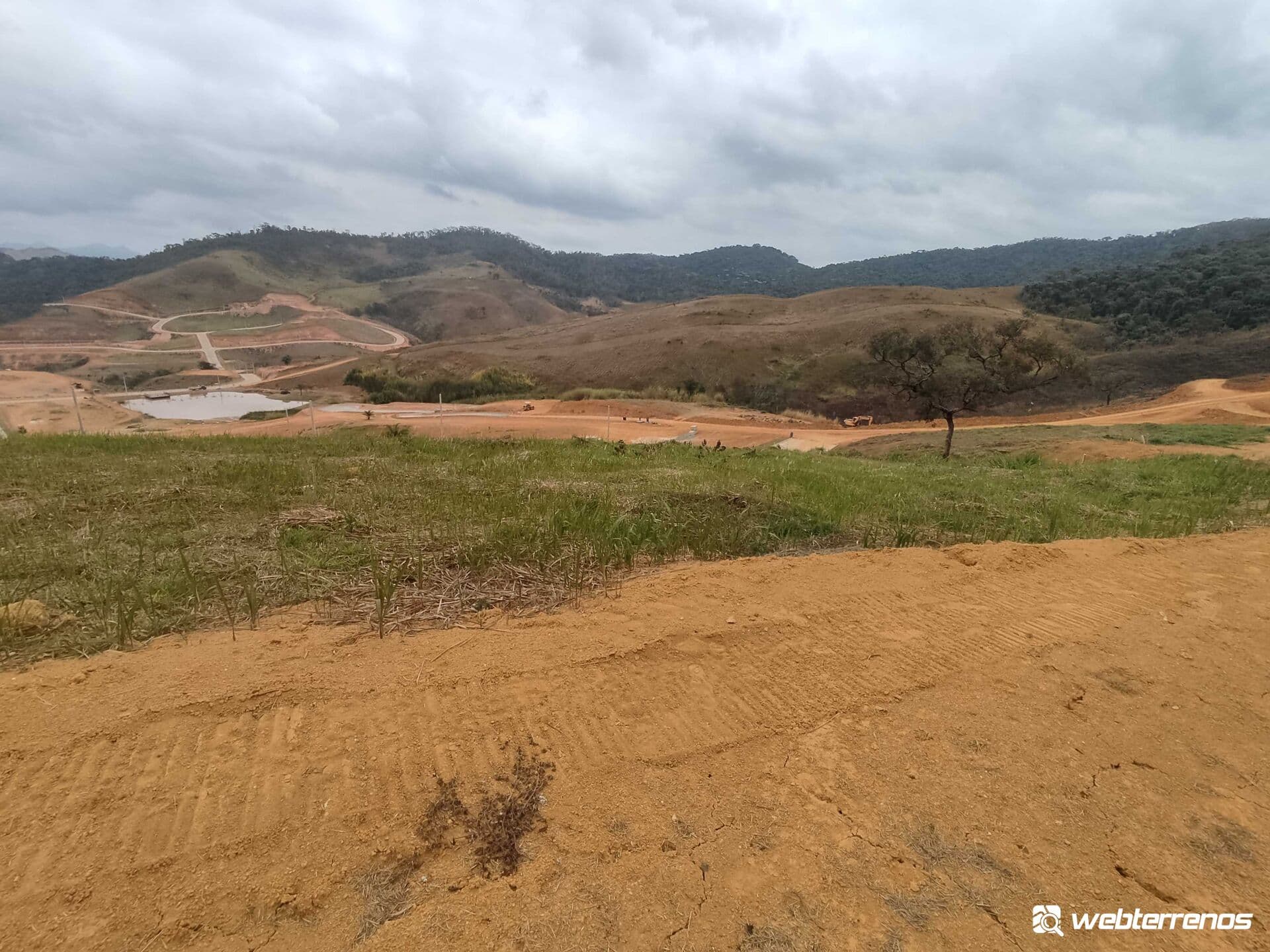 Lote à venda no condomínio Reserva Ecoville em Matias Barbosa - MG