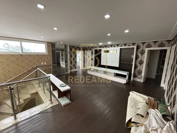 Casa Alto Padrão à venda com 771,39 m², 03 suítes e piscina no Condomínio Residencial 0 - Alphaville - Santana de Parnaíba/SP