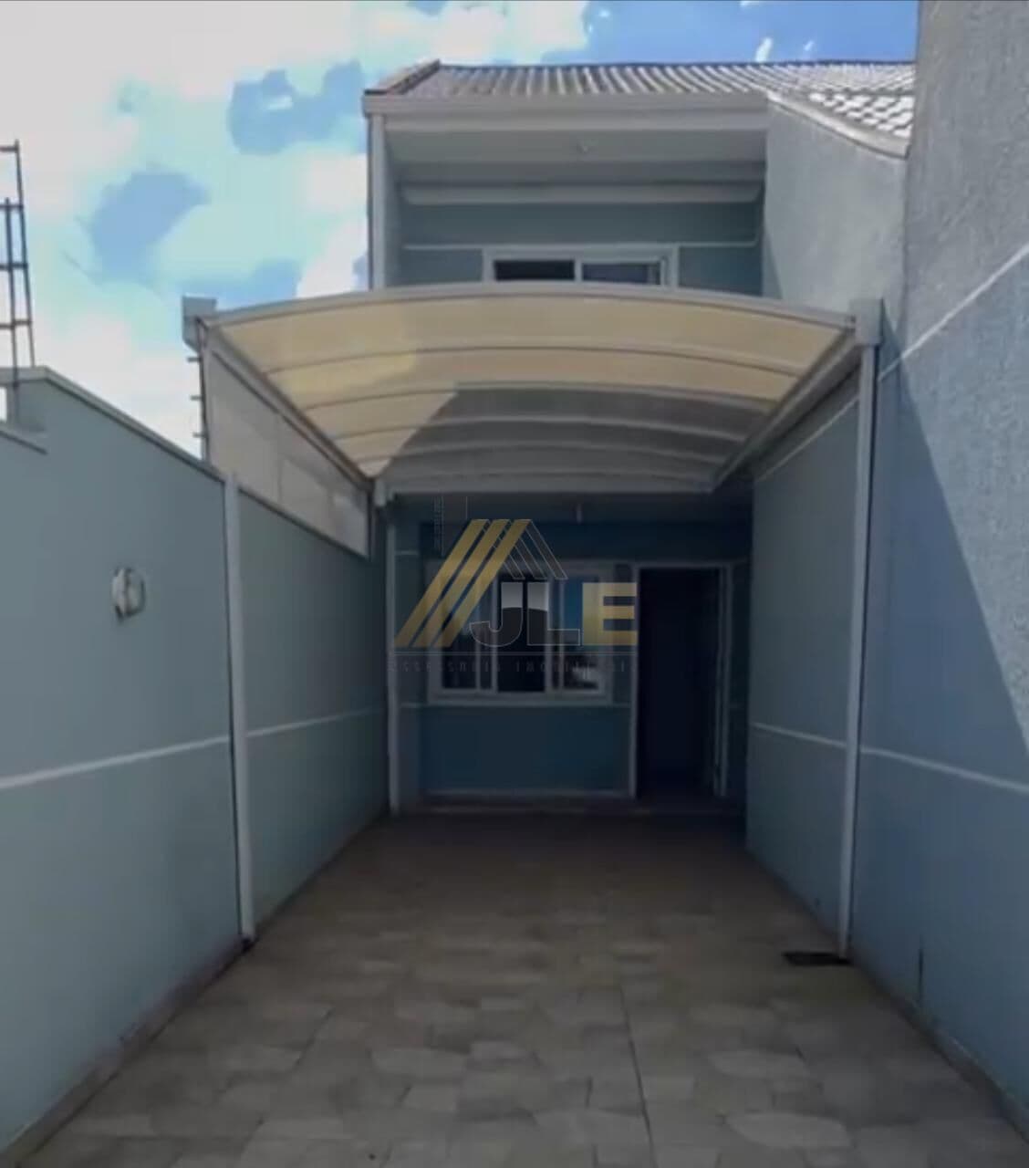Sobrado 4 quartos em Sao Jose dos Pinhais
