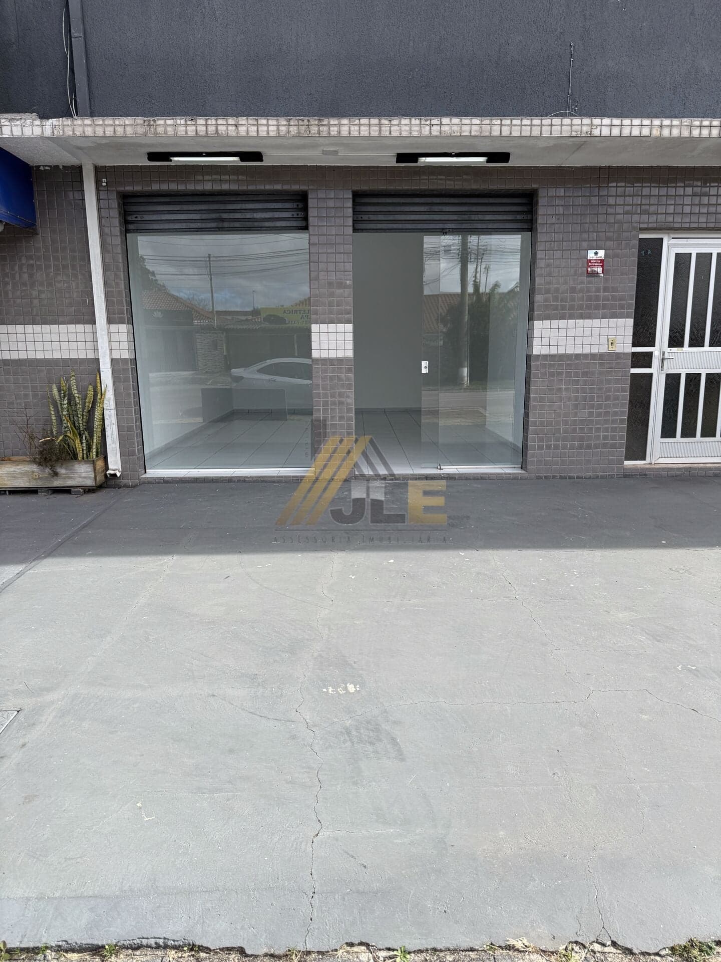 Sala comercial locação no Boqueirão, Curitiba/PR