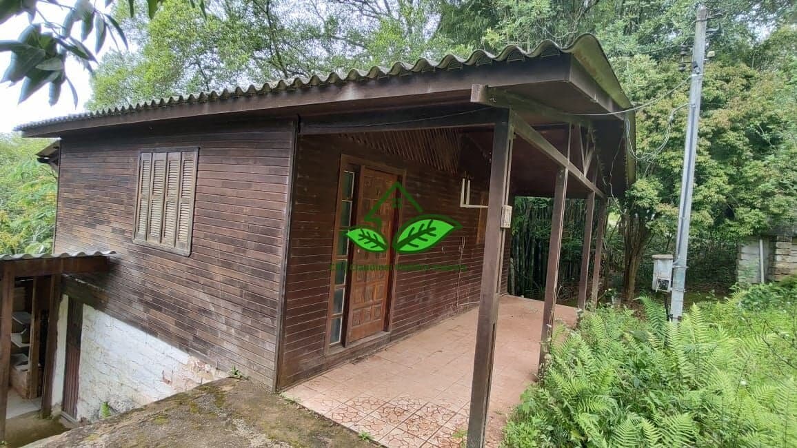Lindo sítio na parada 100 da RS-020