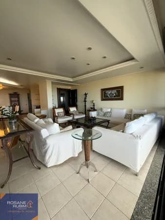 Grande oportunidade - Apartamento Alto Padrão com 220m² e 4 suítes no Rio Vermelho