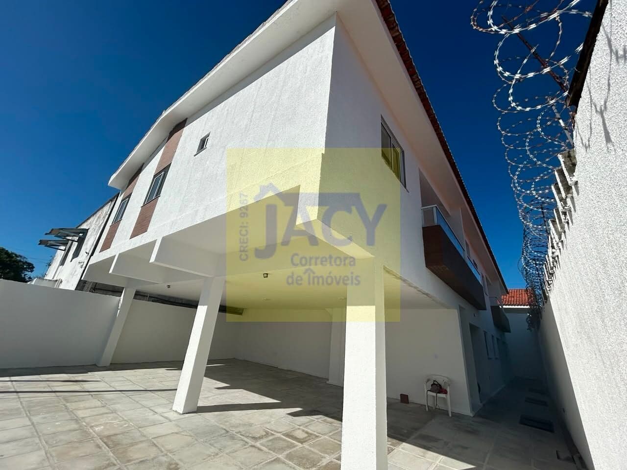Apartamento em Bairro Novo Olinda, 2qts,1st,varanda cisterna, ac fin, mh cs mh vida