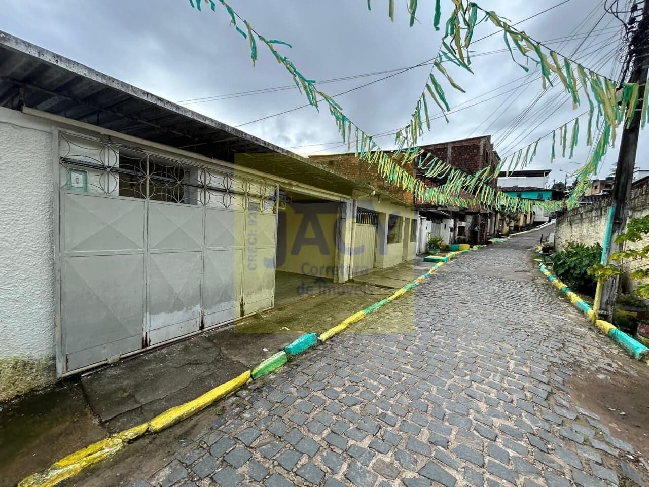 Casa em Águas Compridas Olinda, 2qts, 1vg, placa solar, pt automático, quintal