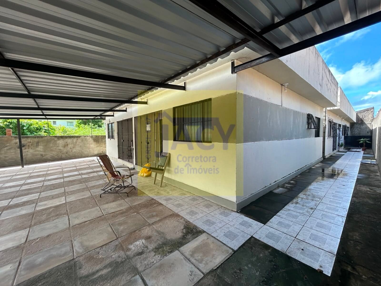 Casa em Paulista Pau Amarelo, 2 qts, 1 vg, varanda, cisterna, ac financiamento