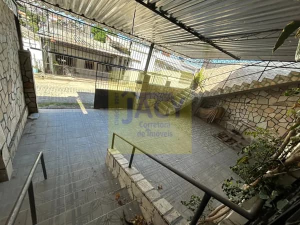 Casa em Ouro Preto Olinda, 6Qts, 4WC, 2ST, Varanda, 2vgs px. Atacadão