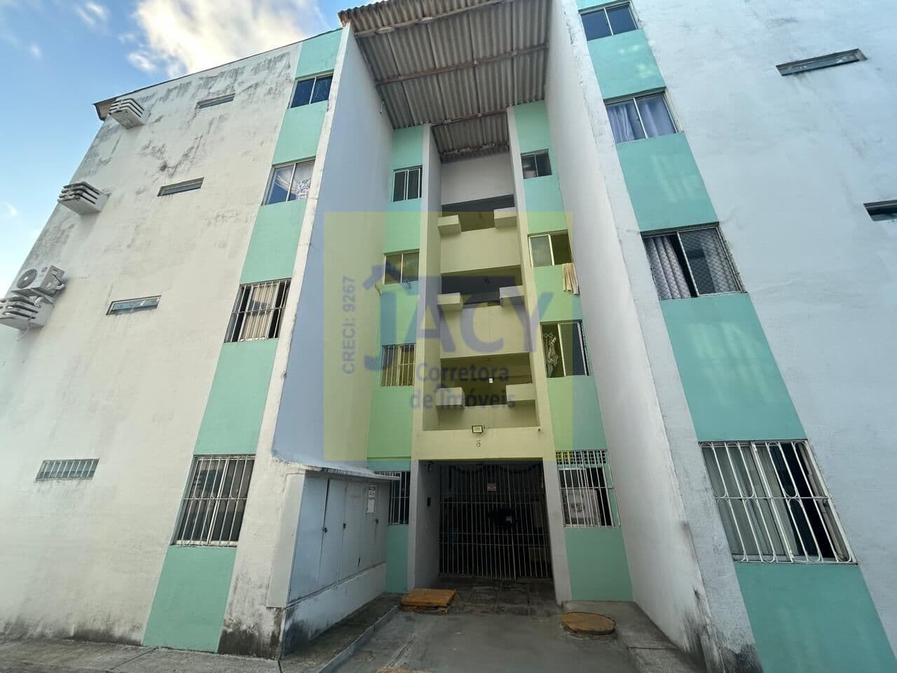 Apartamento em Peixinhos Olinda,2qts,1 vg, pt 24 hrs, ac fin mh cs mh vida