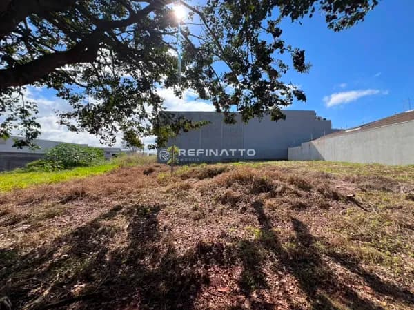 Lote/Terreno em Maringá - Jardim Espanha
