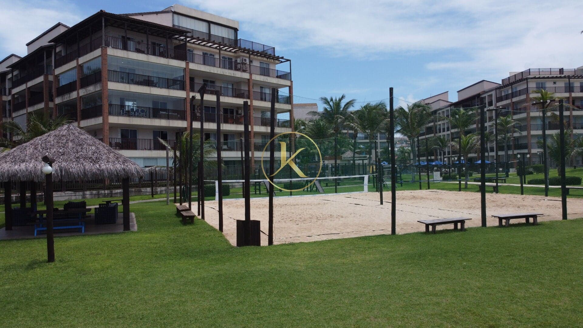 Apartamento pé na areia à venda no bairro Porto Das Dunas - Aquiraz/CE