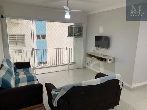 01 quadra da praia. Região Nobre e tranquila. Reformado. Climatizado. 02 Dormitórios. 01 suíte. Dependência. 01 vaga na garagem.Apartamento Padrão