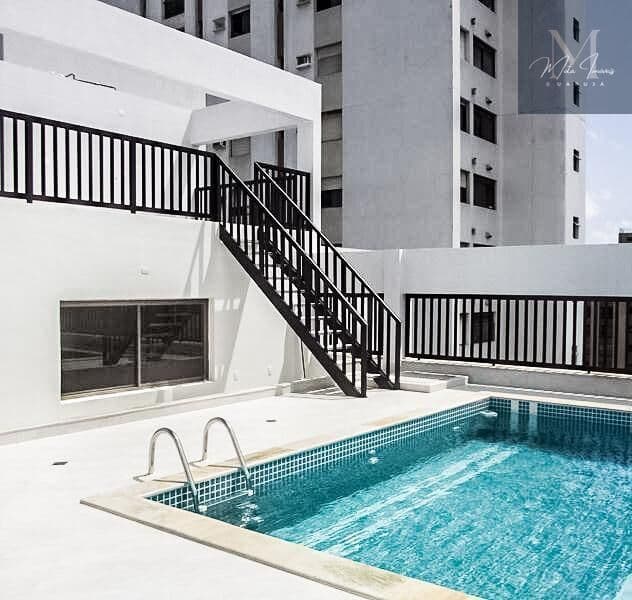 Cobertura Duplex com Piscina grande de Frente ao Mar. Reformado. 04 Dormitórios. 02 Suítes. 03 vagas