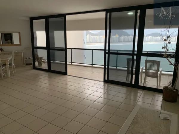 Galhetas. Linda vista para o Mar. Com 160m2 útil. 03 Suítes. 02 vagas e Lazer Completo.