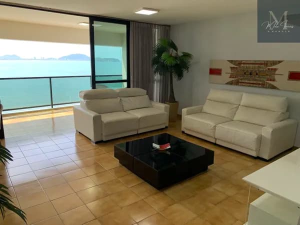 Galhetas. Linda vista para o Mar. Com 160m2 útil. Reformado. 03 Suítes. 02 vagas e Lazer Completo.