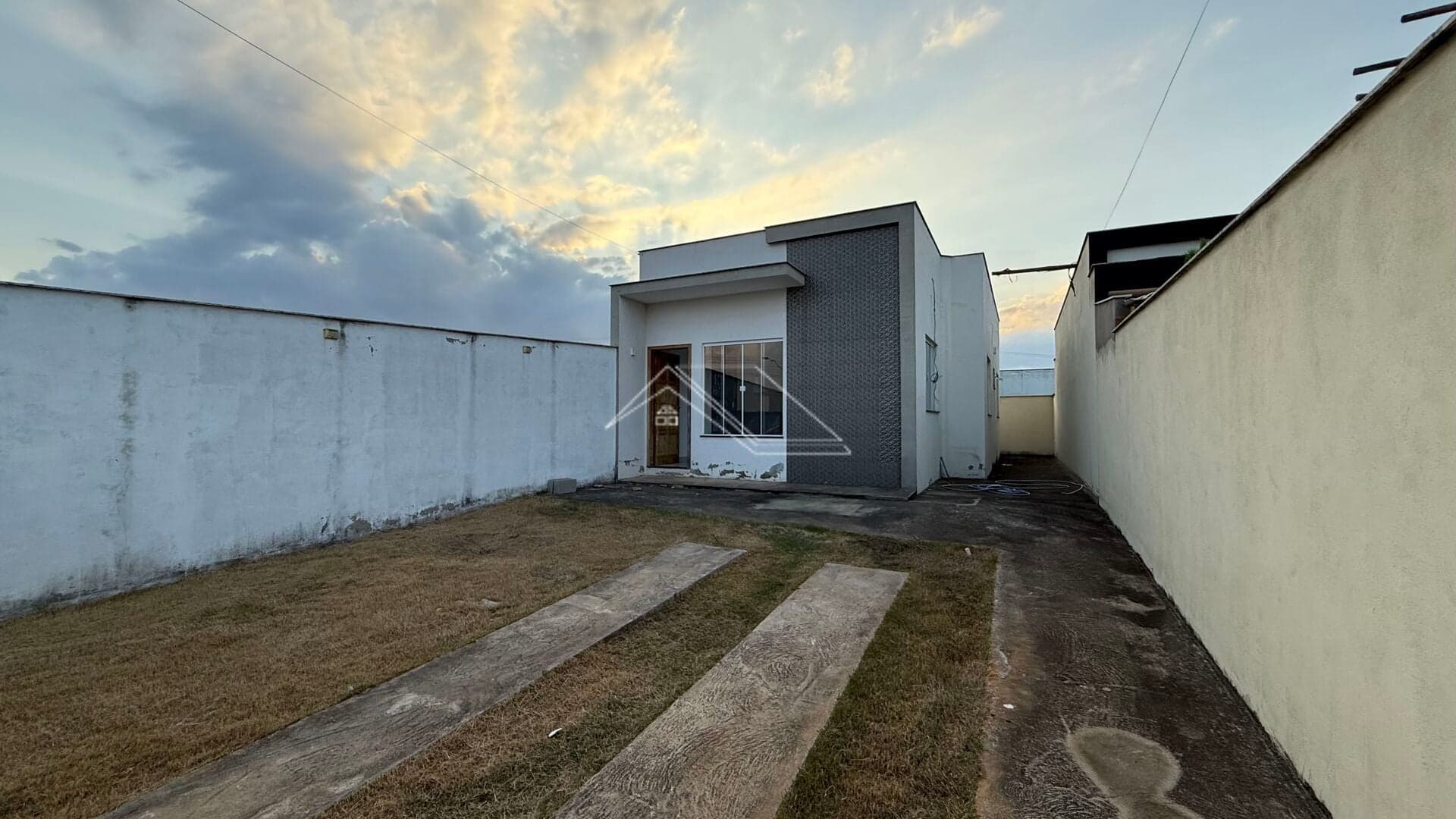 Casa 2Qts - Cidade Jardim